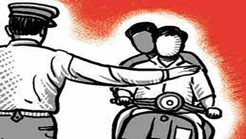 Nashik : वाहतुक नियमांच्या प्रबोधनासाठी ‘ऐका ना नाशिककर’ मोहीम