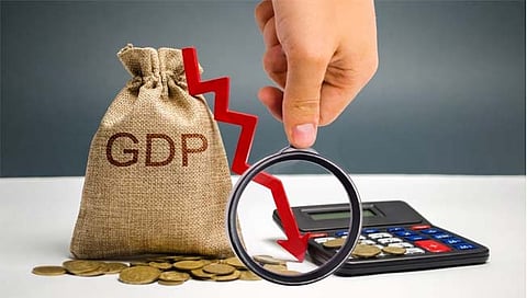 GDP Affects : युक्रेन युद्धाचा जीडीपीवर होणार परिणाम, रुपयाची घसरण होण्याची शक्यता