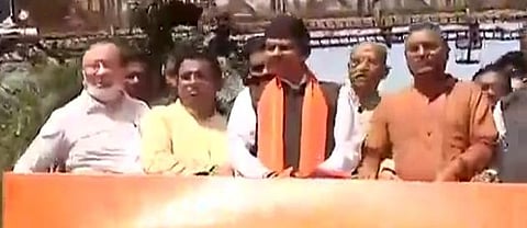 गोव्याच्या विजयानंतर देवेन्द्र फडणवीस यांचे नागपुरात जोरदार स्वागत
