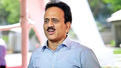 बीएचआर घोटाळ्यातील मुख्य संशयित सुनील झंवरची गिरीश महाजनांच्या मुलीला लग्नाला हजेरी !