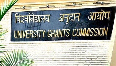 पाकिस्तानमधील उच्च शिक्षण भारतात ग्राह्य नाही : यूजीसी, एआयसीटीईचा विद्यार्थी-पालकांना सूचक इशारा