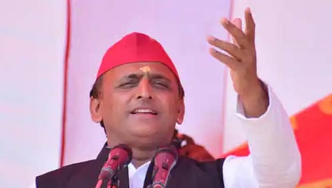 UP Exit Poll : ‘द पॉलिटिक्‍स’च्‍या एक्‍झिट पोलने अखिलेश यांच्‍या चेहर्‍यावर फुलवले हास्‍य
