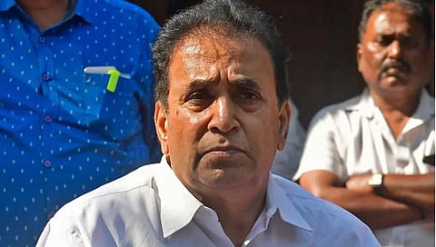 अनिल देशमुख, सचिन वाझेला न्‍यायालयीन कोठडी