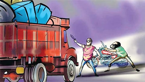 Satara : सेवा रस्त्यांवर चोरट्यांचे ‘टोलनाके’