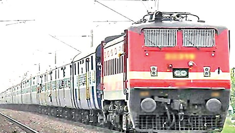 रेल्वे प्रशासन : नागपूरसाठी विशेष रेल्वे