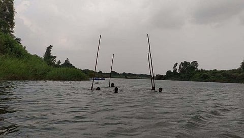 कृष्णा नदीकाठी पोहताना तरूणाचा दम लागून मृत्‍यु 