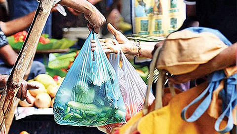 100 मायक्रॉनपेक्षा कमी जाडीच्या प्लास्टिकवर उद्यापासून बंदी
