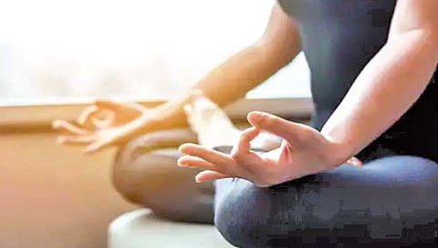 मेंदूत रोज येतात ६ हजार विचार; यातील नकारात्‍मक विचारांना ‘असे’ ठेवा दूर