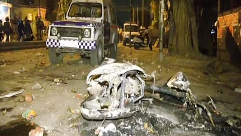 Jahangirpuri Violence : दिल्लीत हनुमान जयंतीनिमित्त काढलेल्या मिरवणुकीत हिंसाचार