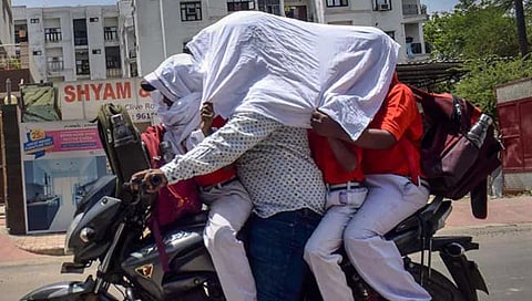 नंदुरबारचा पारा ४५ अंशावर ! थंडीत हिमवृष्टी, ऊन्हाळ्यात अतीउष्णता; सातपुड्यात चाललंय काय ?