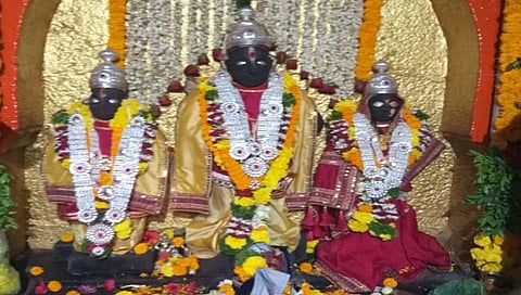 पुणे : नवलाख उंबरे येथील पुरातन मंदिरात श्रीराम जन्मोत्सव उत्साहात