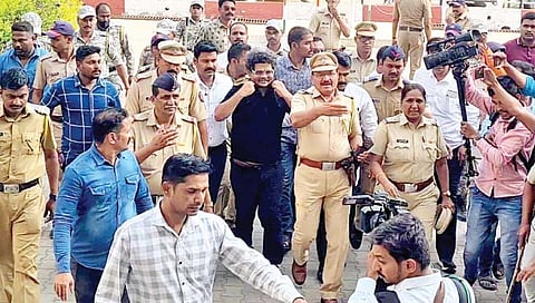 Kolhapur : अ‍ॅड. गुणरत्न सदावर्ते कोल्हापूर पोलिसांच्या ताब्यात, आज कोर्टात हजर करणार