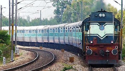 नांदेड-पुणे एक्स्प्रेसला 17 जुलैपर्यंत वेटिंग