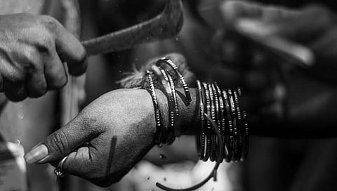 कोल्हापूर : शिरोळमधील हेरवाडला विधवा प्रथेवर बंदी
