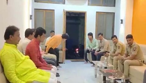 सोलापूर : मनसे पदाधिकाऱ्यांना पाेलिसांच्‍या  नोटिसा