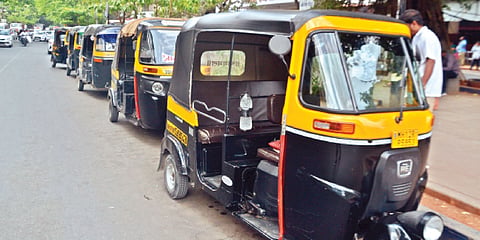 पुणे शहरातील ई-रिक्षांना 25 हजारांचे अनुदान; स्थायी समितीची मंजुरी