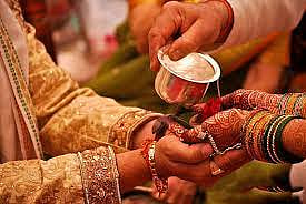 कोरोनानंतर पुन्हा लग्नाचा डामडौल वाढला; भव्य-दिव्य सोहळ्यांचे आयोजन करत लाखो रुपयांचा चुराडा