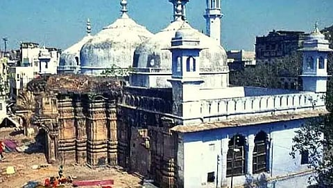 Gyanvapi Mosque Case : ज्ञानवापी मशिदीत सापडलेल्या ‘शिवलिंग’प्रकरणी अलाहाबाद हायकोर्टाचा मोठा निर्णय! पुरातत्व विभागाला दिले वैज्ञानिक सर्वेक्षणाचे निर्देश