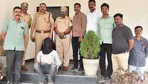 Aurangabad murder : औरंगाबाद : एकतर्फी प्रेमातून तरुणीचा खून, आराेपीला लासलगावमध्‍ये अटक