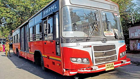 पुणे : पीएमपी मुख्यालयातील 14 कर्मचार्‍यांची उचलबांगडी