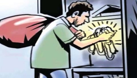 नांदेड : सिंधी येथे पतसंस्थेवर भरदुपारी दरोडा, २ लाख ३० हजारांची रोकड लुटली