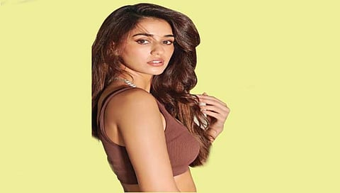 दिशाने केले चाहत्यांना क्‍लीन बोल्ड