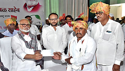 शेतकर्‍यांना सावकारी पाशातून मुक्त करण्यात सोसायट्यांचे योगदान : ना. छगन भुजबळ