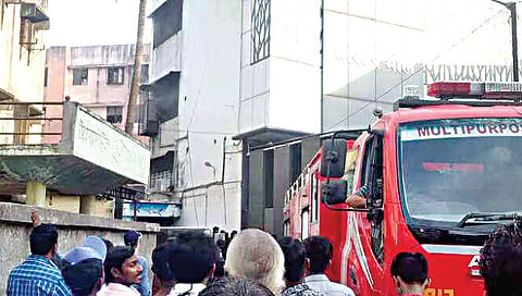 नाशिक : गंजमाळ येथील मास्टर मॉलला आग