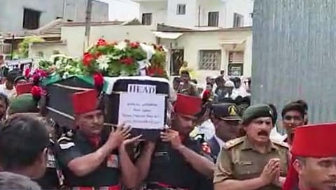 सातारा : भोसे येथील जवान विपुल इंगवले यांना अखेरचा निरोप (व्‍हिडीओ)