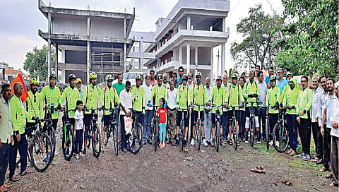 लासलगाव ते पंढरपूर 20 सदस्यांची सायकल ‘वारी’