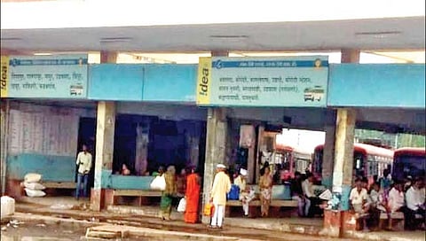 अक्‍कलकोट बसस्थानक अस्वच्छतेचे आगार