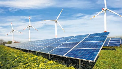 Solar Energy: सोलापूर जिल्ह्यासाठी २०३४ मेगावॅट सौर वीज निर्मितीचे उद्दीष्टे; १०१७० एकर जमिनीची गरज