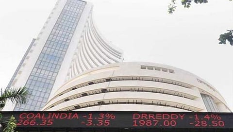 Stock Market Today | सेन्सेक्सने काही क्षणात तेजी गमावली, अदानींच्या शेअर्सची घसरण कायम