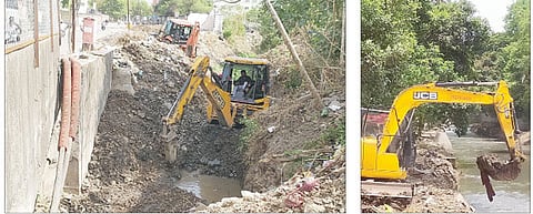 पालिकेकडून टिळेकर नगर भागात सुरू असलेली नालेसफाई.                        

आंबिलओढ्याची साफसफाई सुरू.