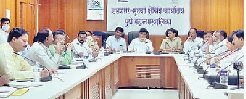 वारकर्‍यांसाठी मोबाईल शौचालय उभारणार; पालख्यांच्या तयारीसाठी हडपसर क्षेत्रीय कार्यालयात बैठक