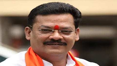 संतोष बांगर यांच्यानंतर आणखी एक आमदार मुंबईत शक्तीप्रदर्शन करणार