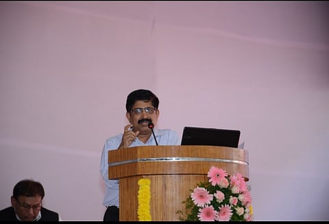 साखर कारखान्यांनी शेअर मार्केटद्वारे भांडवल उभारणीचा पर्याय हाताळावा: साखर आयुक्त शेखर गायकवाड