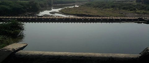 नगर : नदी कसली, ही तर गटारगंगा! चोवीस लाख नालेसफाईला अपुरे