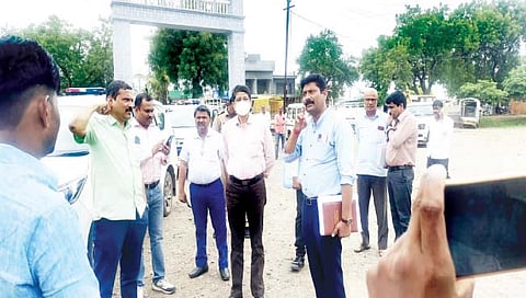सोलापूर : वेळापूर पालखीतळाची जिल्हाधिकार्‍यांकडून पाहणी