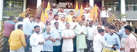 जमावाला भडकावणार्‍यांना अटक करण्याची बजरंग दलाची मागणी; जिल्हाधिकार्‍यांना निवेदन