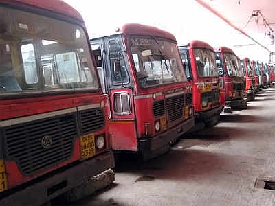 ग्रामीण भागात बससेवा सुरू करा : माजी मंत्री आ. राधाकृष्ण विखे पाटील