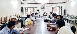 बाजार समितीत नियोजन आढावा बैठकच नाही; वारकर्‍यांची गैरसोय