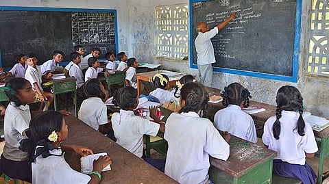मनपा शाळांत सलग दुसर्‍या वर्षी शालेय साहित्य नाही ; फक्त पाठ्यपुस्तके देऊन करणार स्वागत