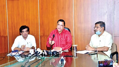 गोवा :  प्रसंगी टॅक्सींचे परवाने करणार निलंबित
