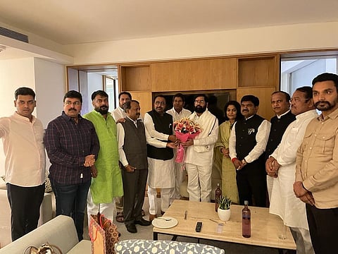 मोठी बातमी! शिवसेनेच्या १९ पैकी १२ खासदारांचा स्वतंत्र गट, लोकसभा अध्यक्षांना दिले पत्र