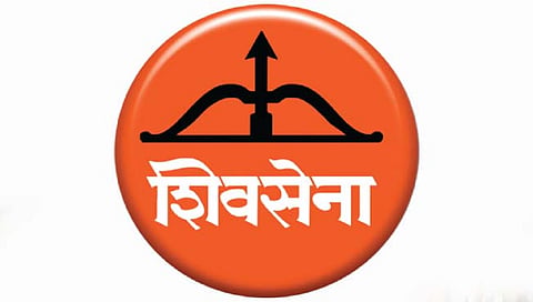 सोलापूर : जिल्हा संपर्कप्रमुख पदावरून हटवत तानाजी सावंतांना ठाकरेंचा झटका