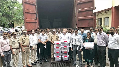 पनवेल : आजीवली गावानजीक जप्‍त करण्यात आलेले हेरॉईन. 