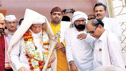 wari  2022 : दिंडी चालली
