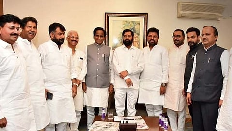 दानवे- खोतकर यांच्यात राजकीय दिलजमाई, पण संजय राऊत म्हणतात खोतकर शिवसेनेतच!