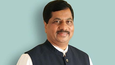 डॉ. संजय डी. पाटील यांना ‘आऊटस्टँडिंग लीडरशीप’ अ‍ॅवार्ड